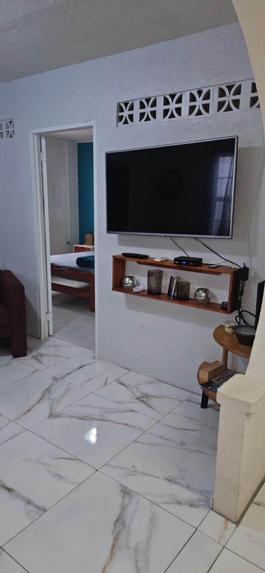 Appartamento Gloria'S Hideaway Christ Church Esterno foto